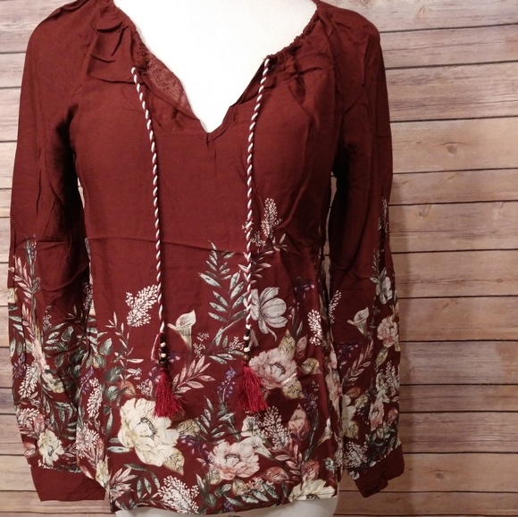 Burgundy Floral Top - Picture 2 of 7